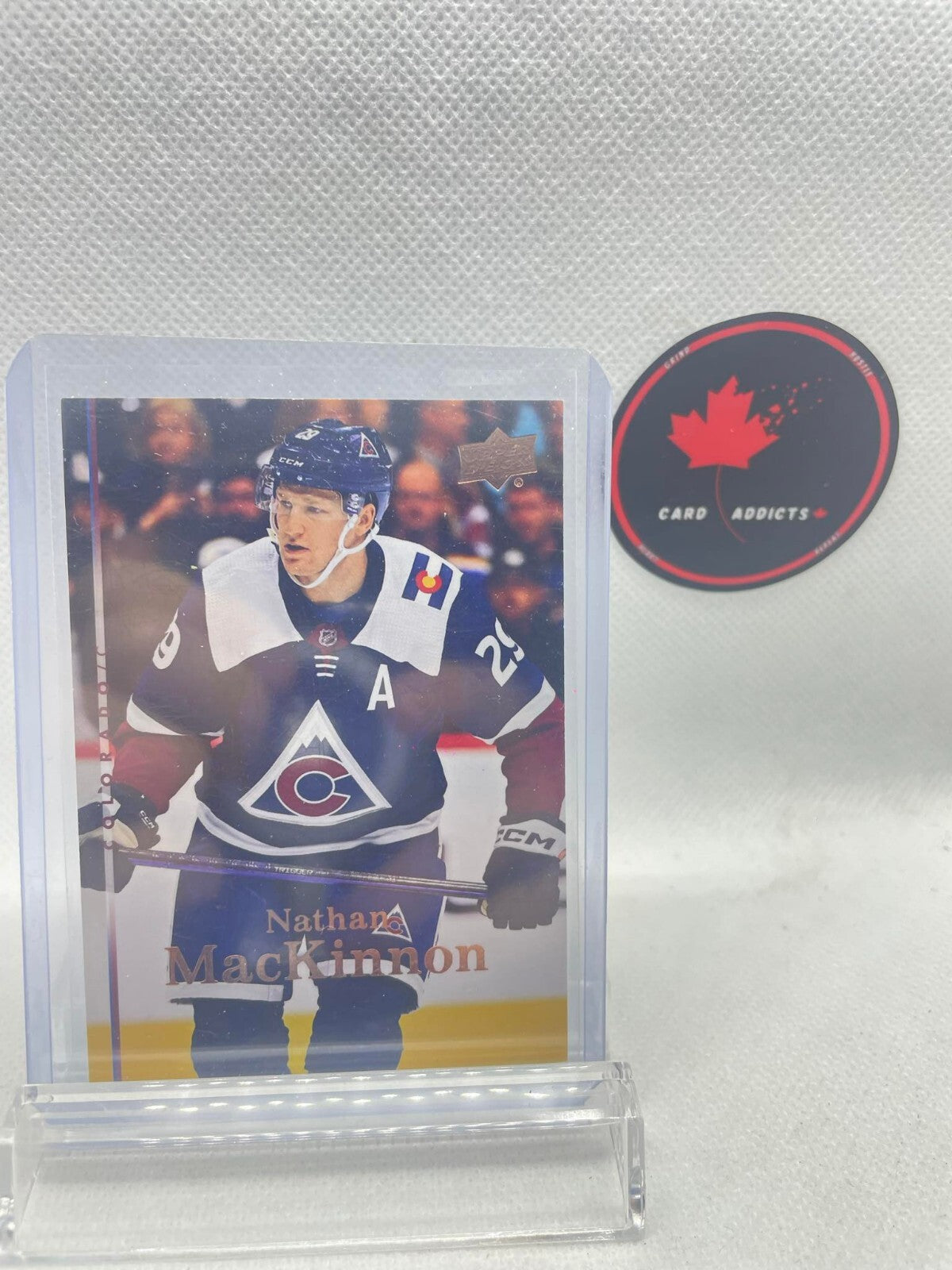 2022-23 Upper Deck Retro Nathan MacKinnon #T-19
