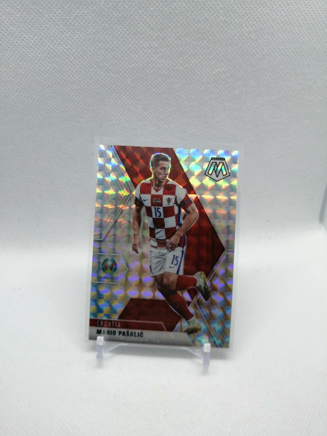 2021 Panini Mosaic Euro Silver Mosaic #19 Mario Pasalic - Croatia