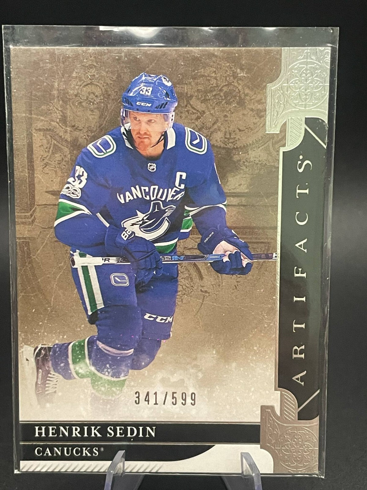 2023-24 Upper Deck Artifacts Clear Cut Rookie Reilly Walsh #218