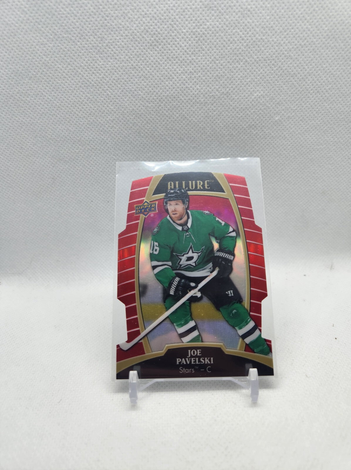 2019-20 Allure Joe Pavelski Red Rainbow Die Cut #27