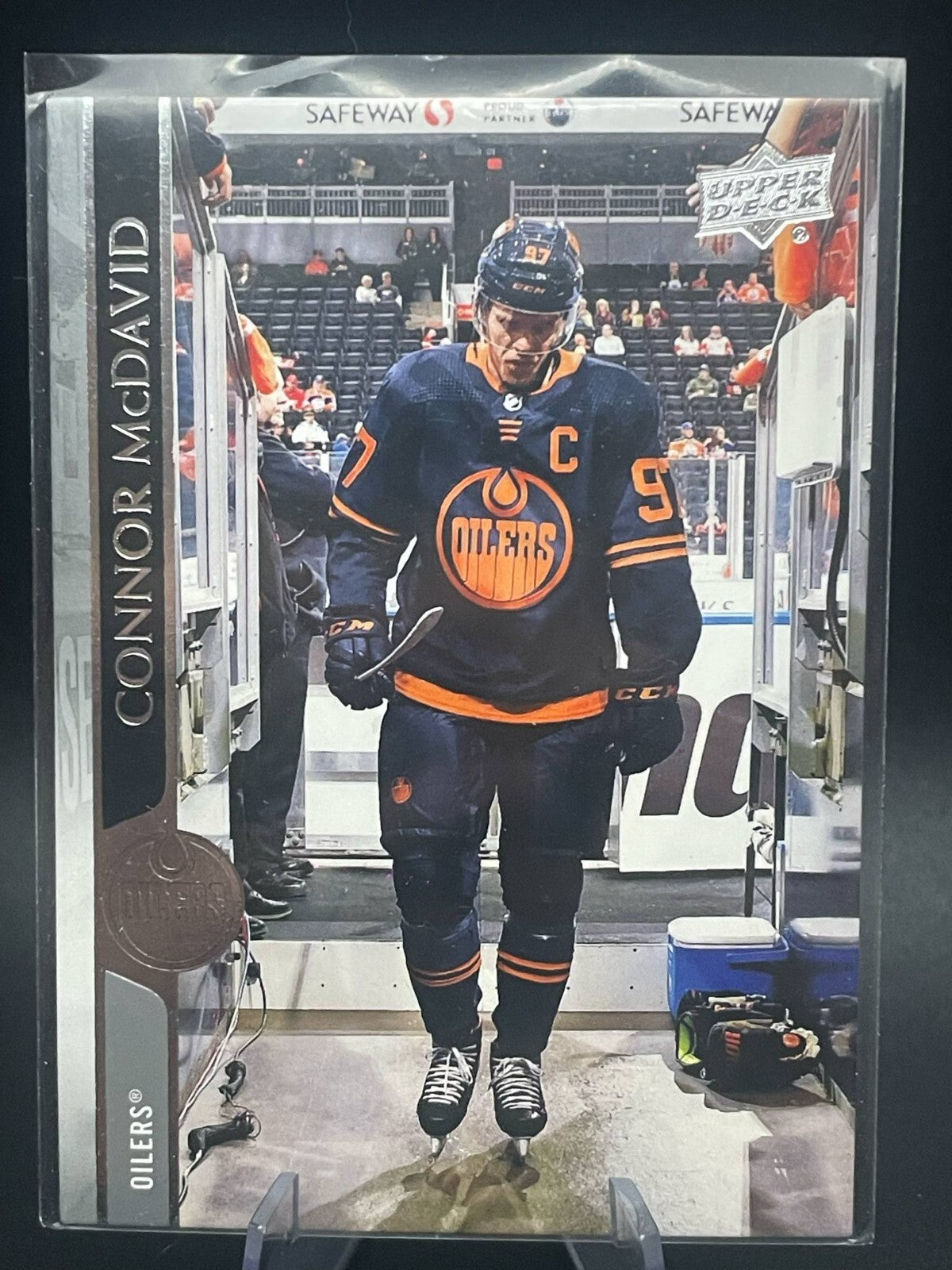 2020-21 UPPER DECK SERIES 1 BASE CARD CONNOR MCDAVID #73 EDMONTON OILERS