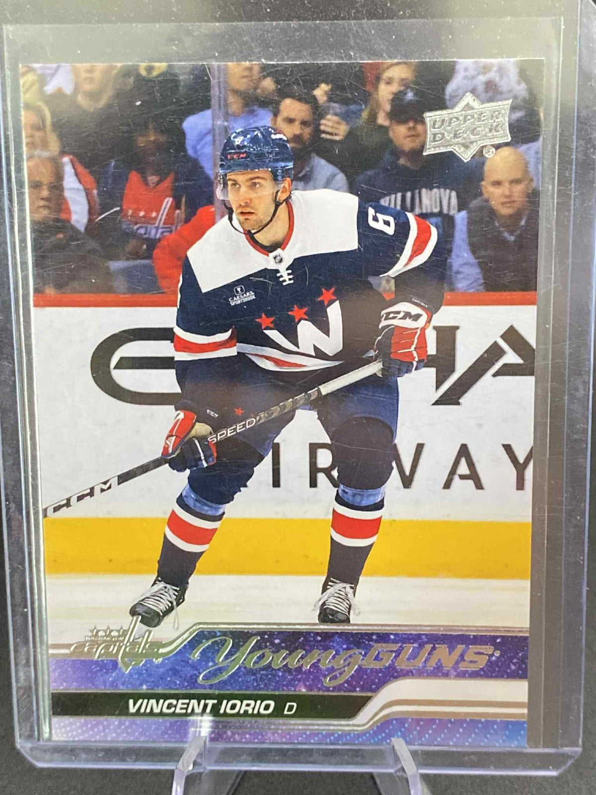2023-24 Upper Deck Series 1 Young Guns 224 Vincent Iorio YG RC