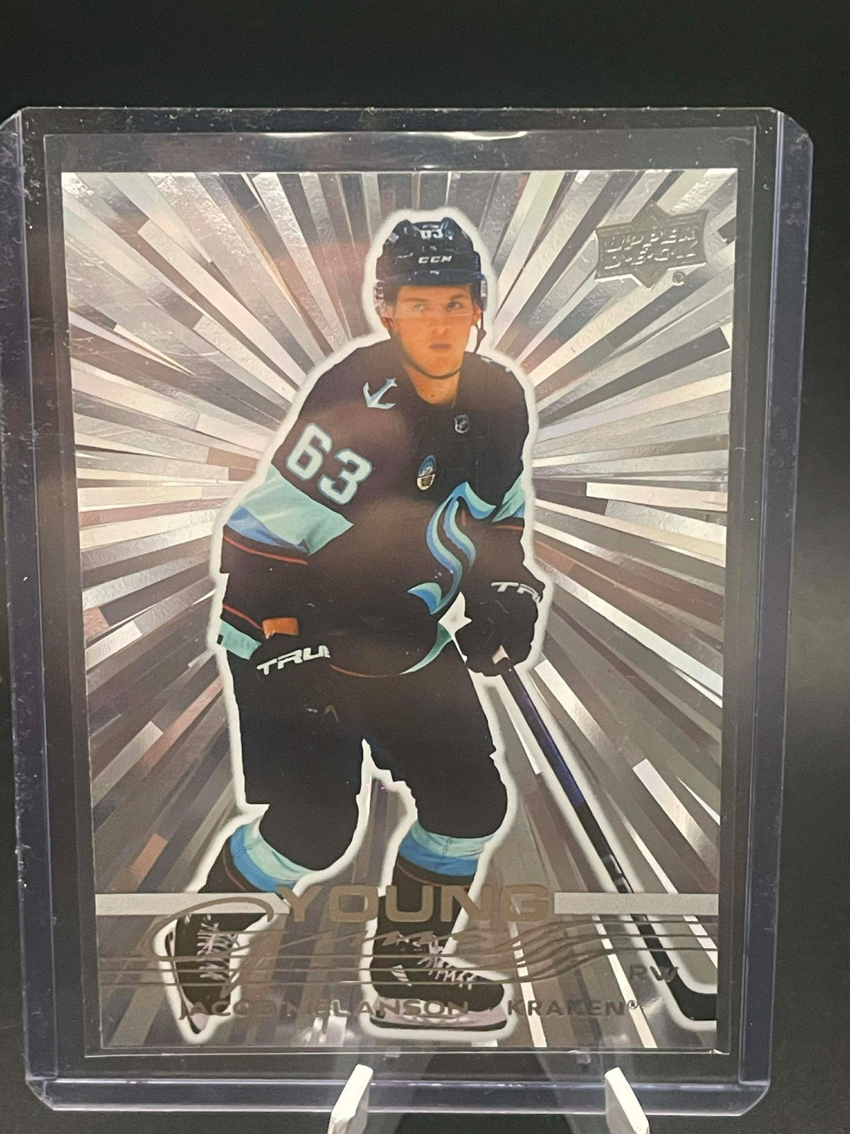 2025-26 Upper Deck Outburst #230 Jacob Melanson Young Guns