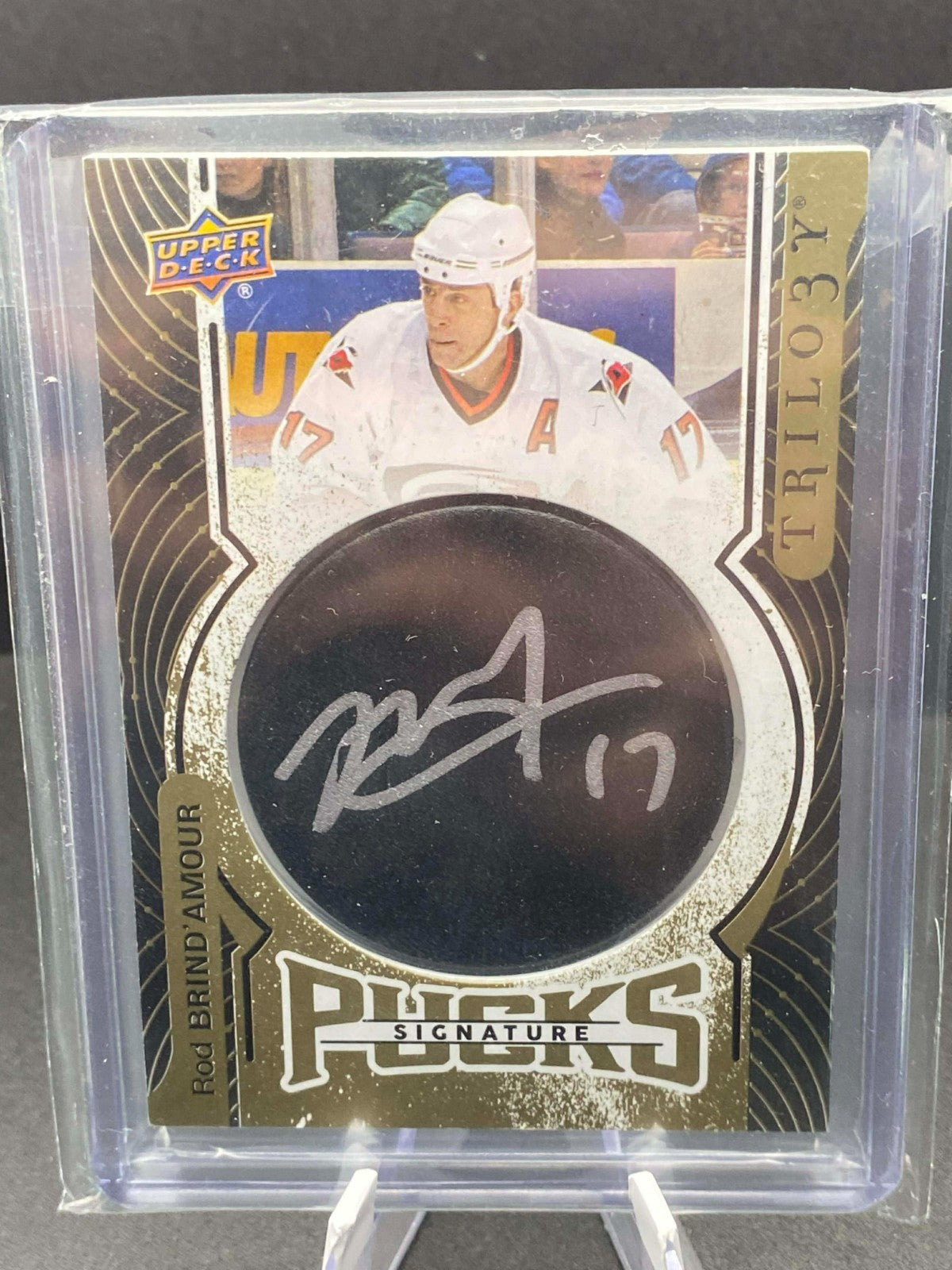 2017-18 Upper Deck Trilogy Signature Pucks #SPRB Rod Brind'Amour