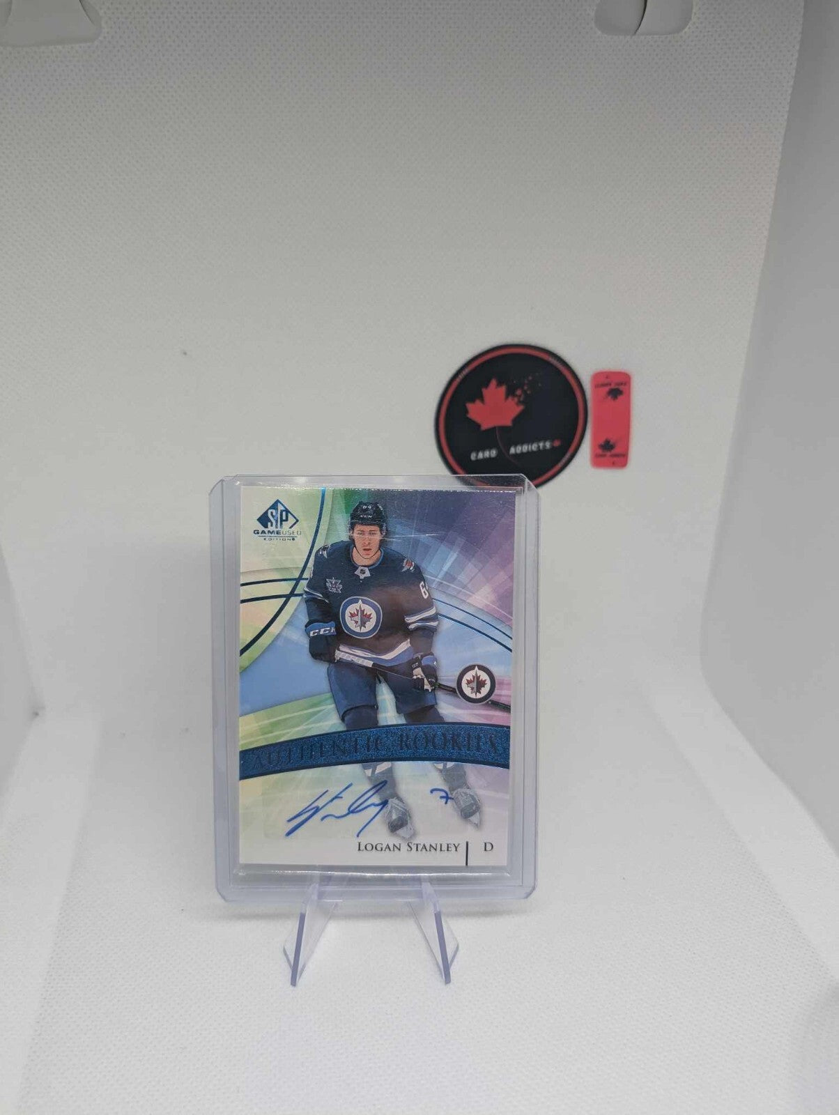 2020-21 UD SP Game Used Blue Authentic Rookie Auto Logan Stanley #132 Jets RC
