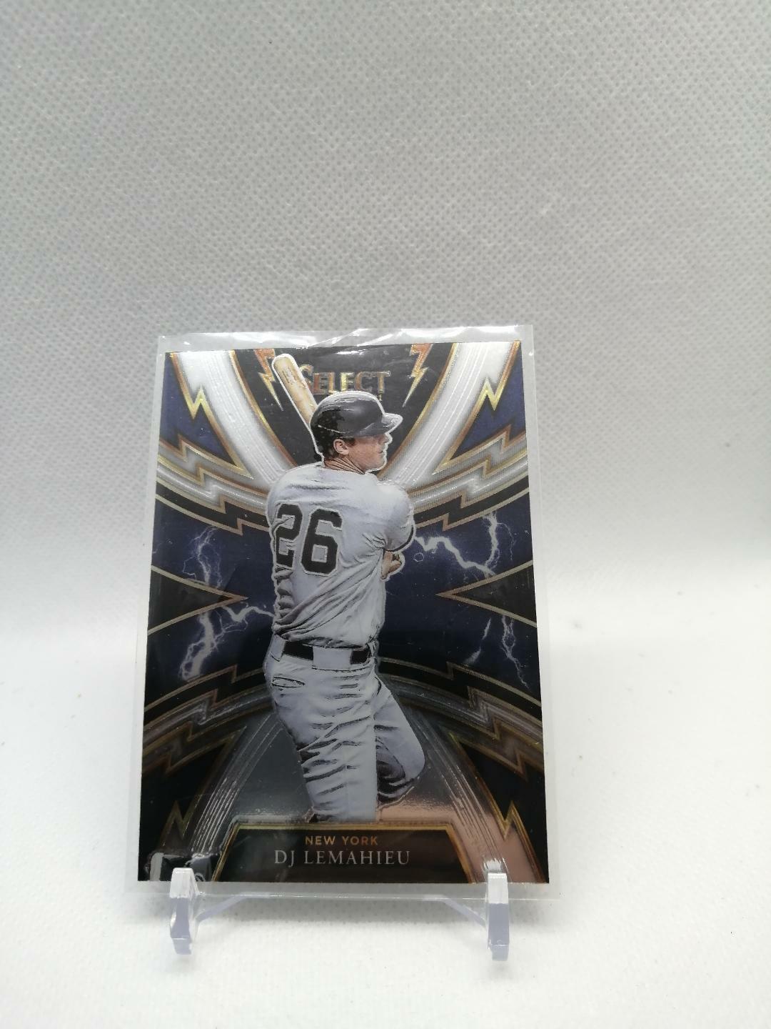 2021 Select Sparks Base #SP-6 DJ LeMahieu - New York Yankees