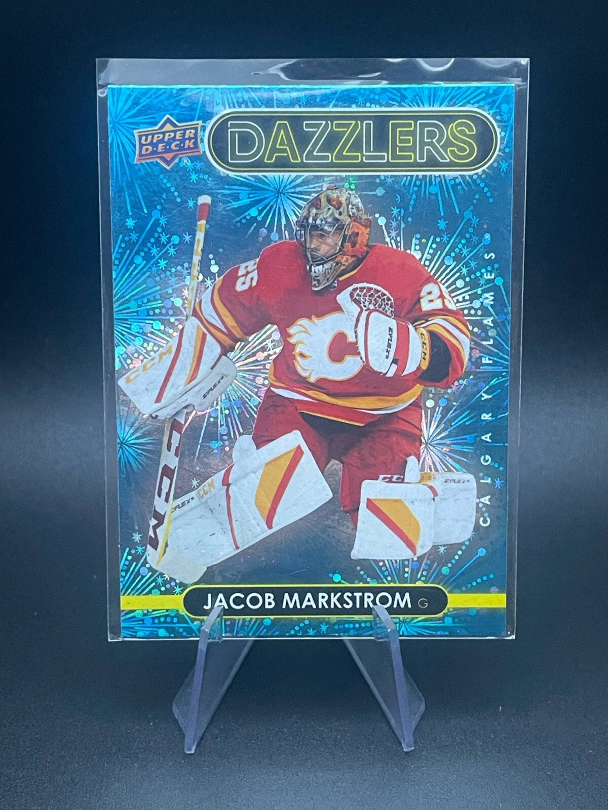 2021-22 Upper Deck Series 2 Blue Dazzlers Jacob Markstrom