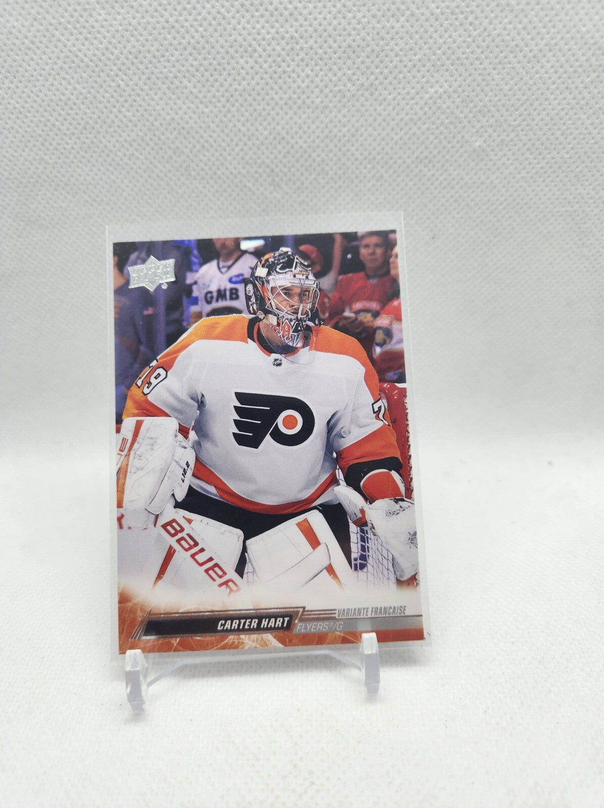 Carter Hart 2022-23 Upper Deck Series 1 Variance Francaise/French #133