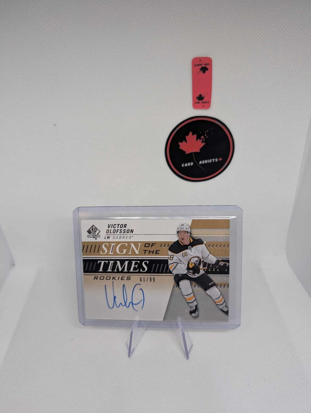 2019 SP Authentic Sign of the Times Rookies /99 Victor Olofsson Rookie Auto RC