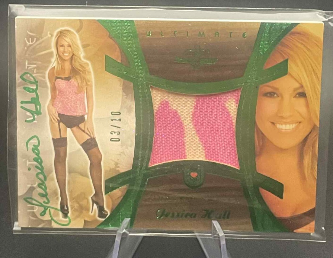 2014 Bench Warmer Holiday Autograph Green Jessica Hall /10 Auto Lingerie Swatch
