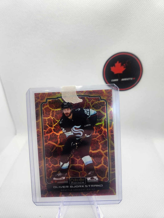 2022-23 O-Pee-Chee Platinum Hot Magma /499 Oliver Bjorkstrand #107