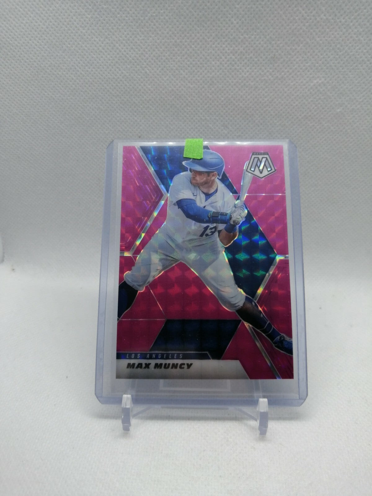 2021 Panini Mosaic Max Muncy Pink Camo Mosaic Prizm Dodgers #28