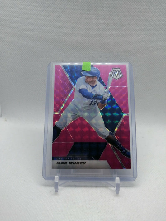 2021 Panini Mosaic Max Muncy Pink Camo Mosaic Prizm Dodgers #28