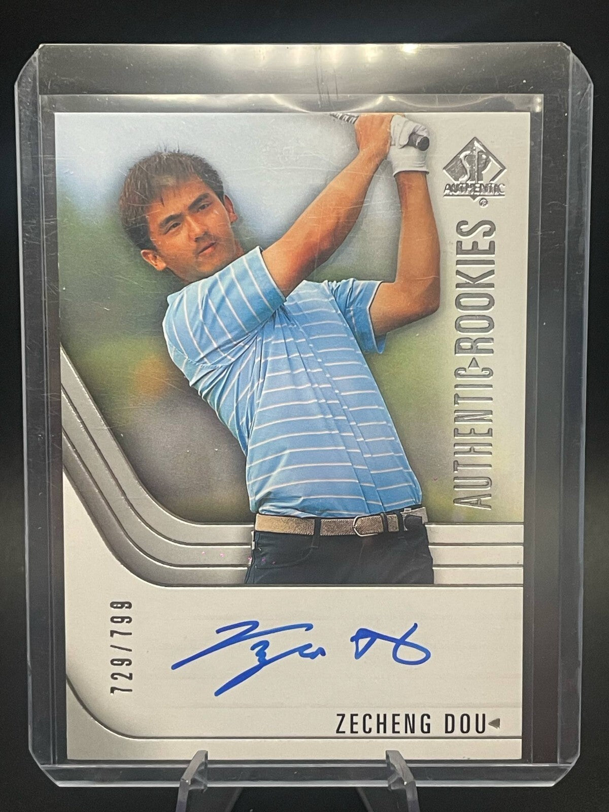 2021 SP AUTHENTIC GOLF AUTHENTIC ROOKIES AUTO #78 ZECHENG DOU RC (/799)