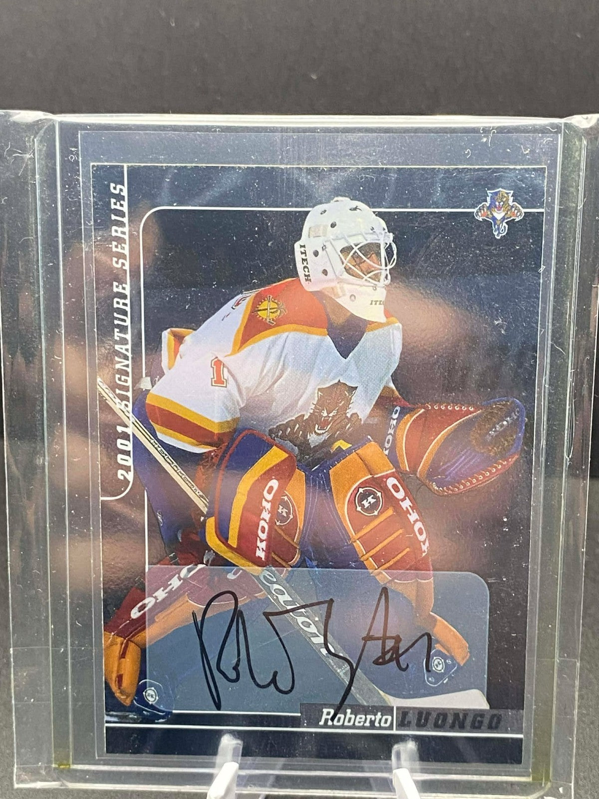 2000-01 ITG Be A Player Signature Series Auto Roberto Luongo #204 Auto