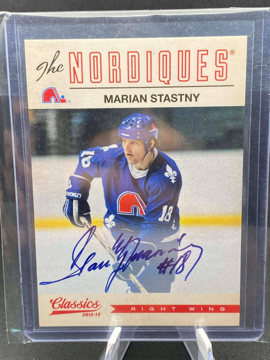 2012-13 Panini Classics Signatures Auto Marian Stastny #28 Auto