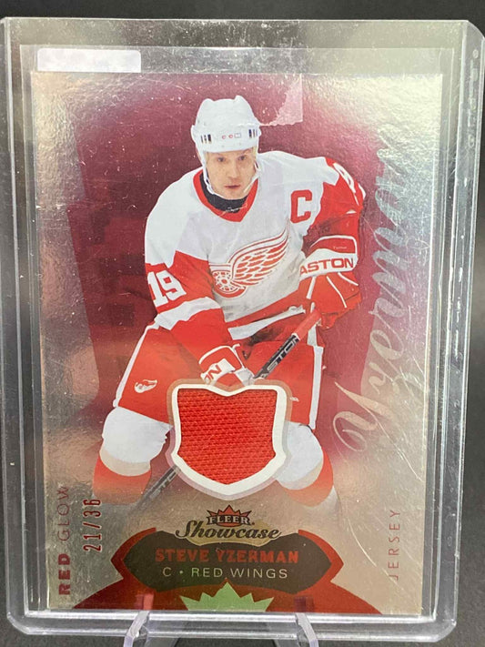 2014-15 Fleer Showcase Red Glow /36 Steve Yzerman #79 HOF Jersey