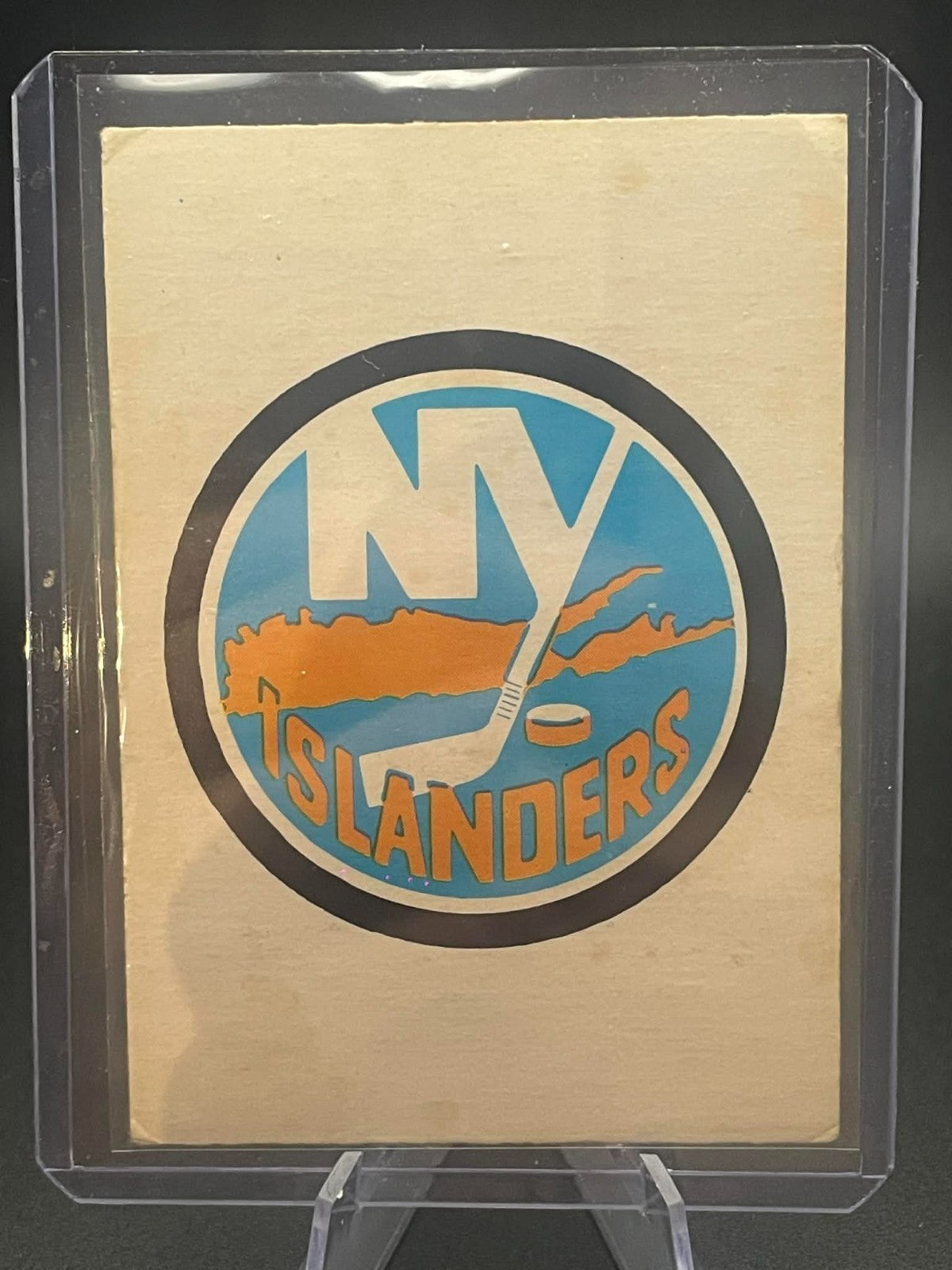 1977-78 O-Pee-Chee set break #332 New York Islanders Team Logo