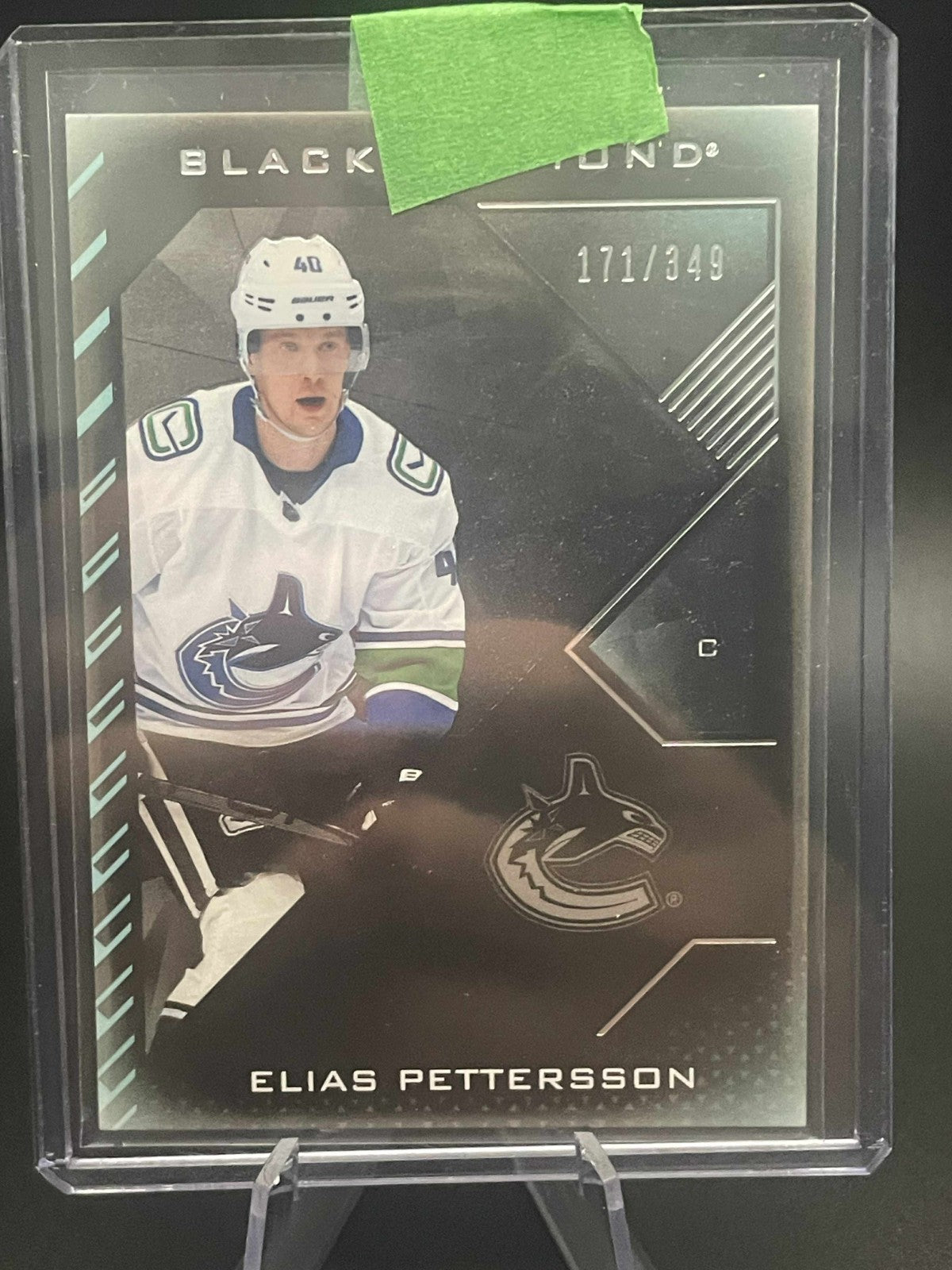 2021-22 Upper Deck Black Diamond Elias Pettersson /349 Vancouver Canucks