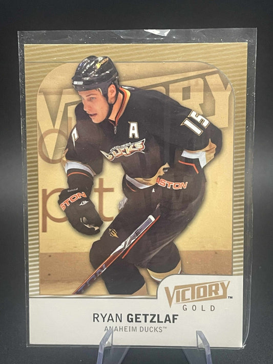 2009-10 Upper Deck Victory Hockey GOLD # 1 Ryan Getzlaf REF I