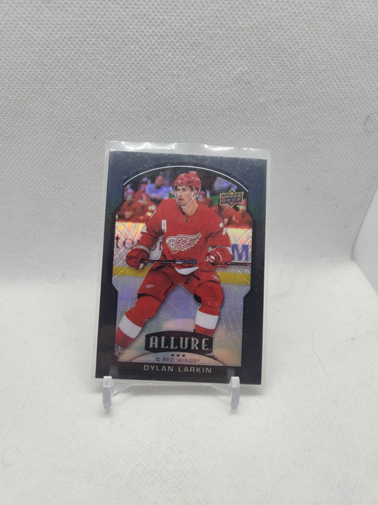 Dylan Larkin #26 - 2020-21 Allure - Base Black Rainbow