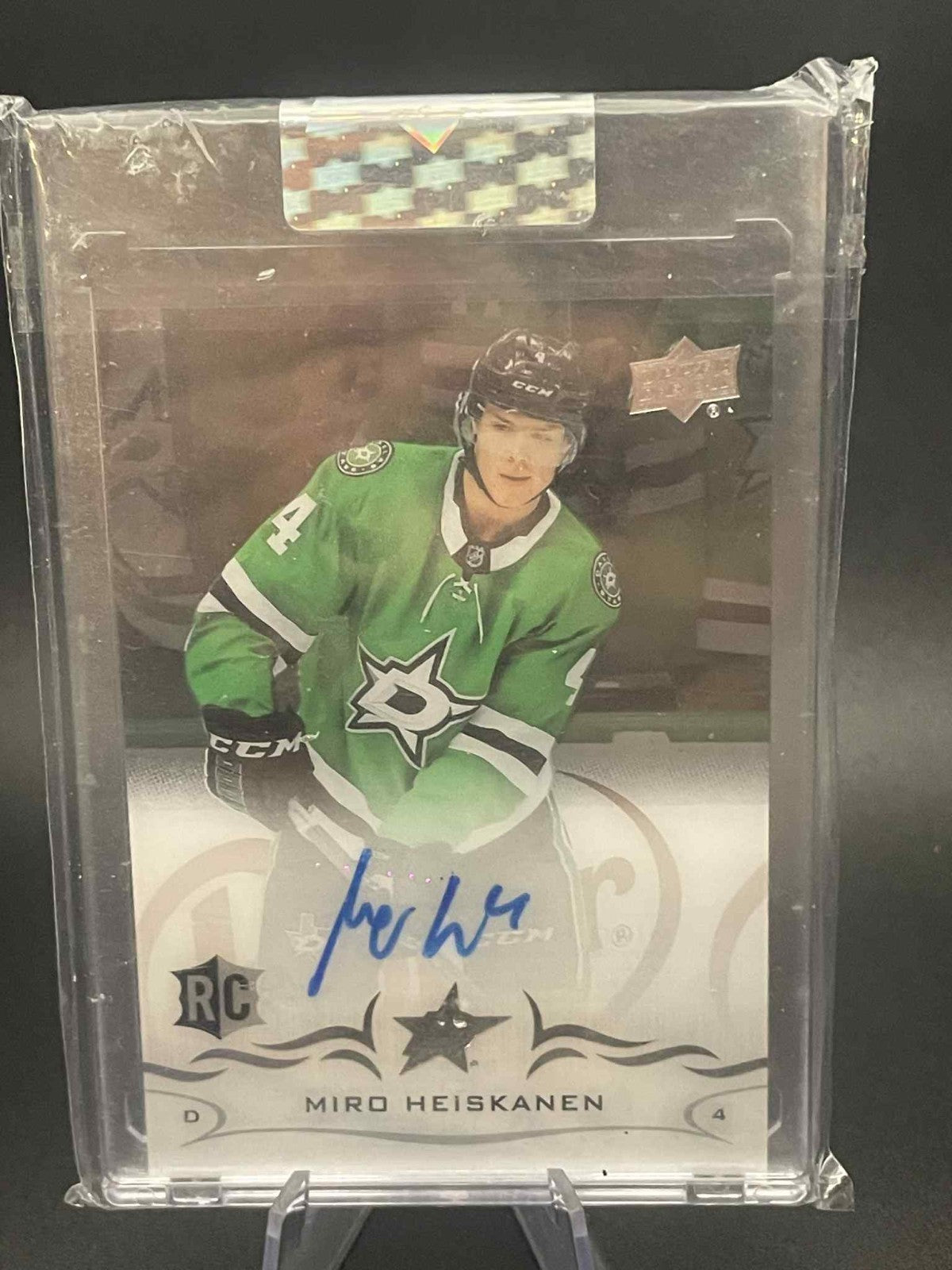 Miro Heiskanen 2018-19 Upper Deck Clear Cut Hockey RC AUTO #CCRMH