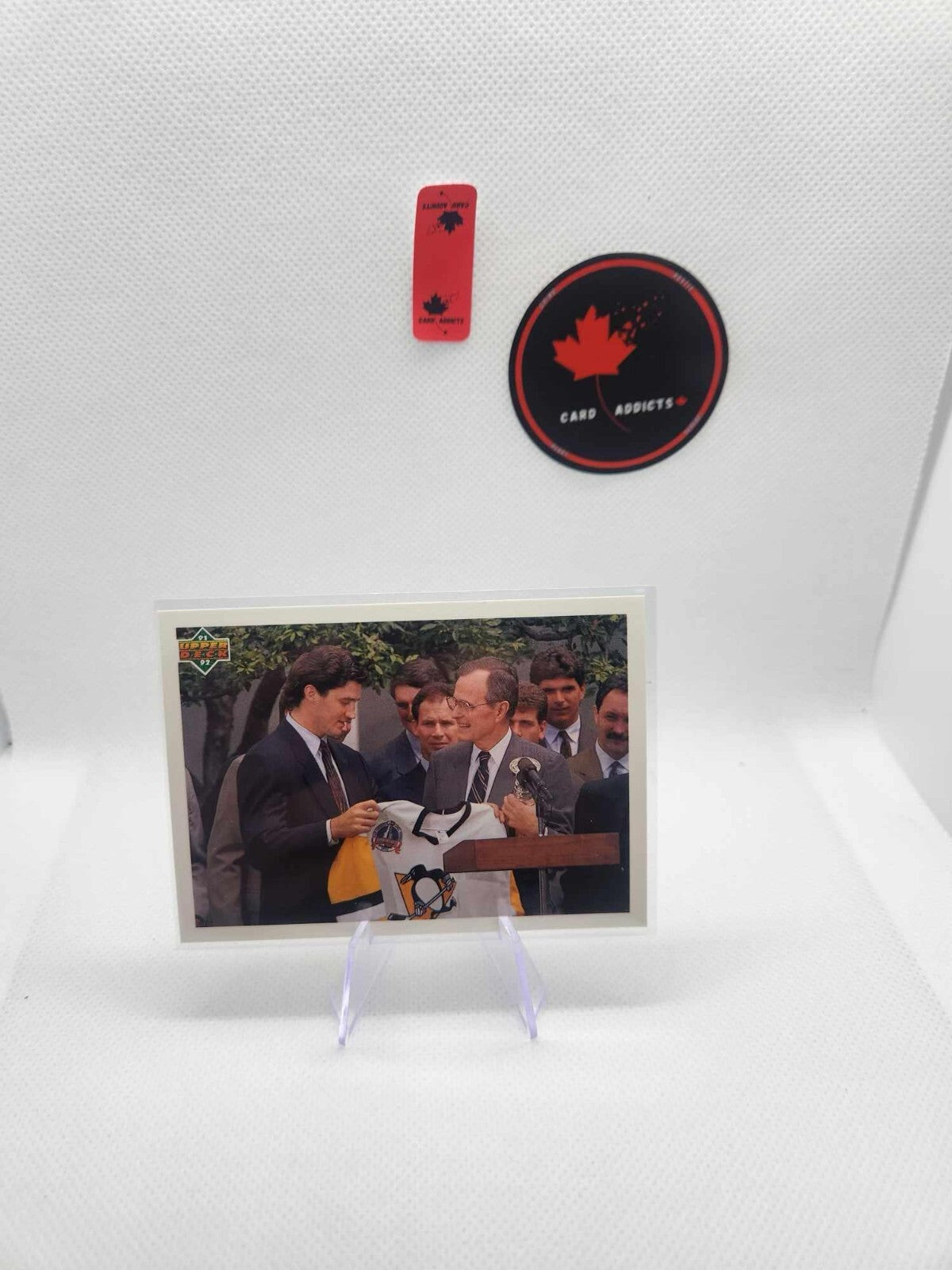 1991-92 Upper Deck FRENCH #47 A La Maison Blanche White House