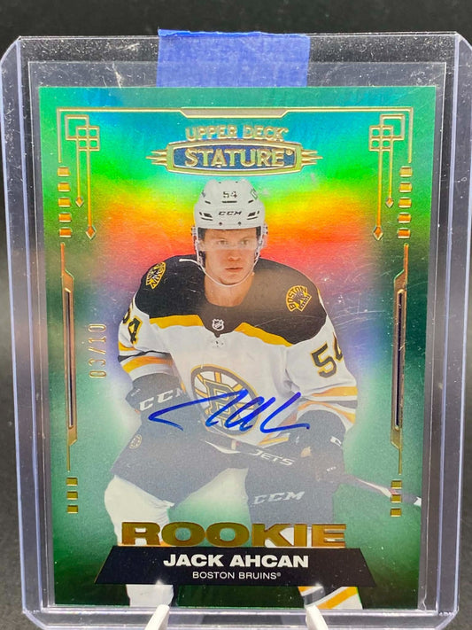 Jack Ahcan 21-22 UD Stature Rookies Green Auto /10 #133 Rookie Auto RC