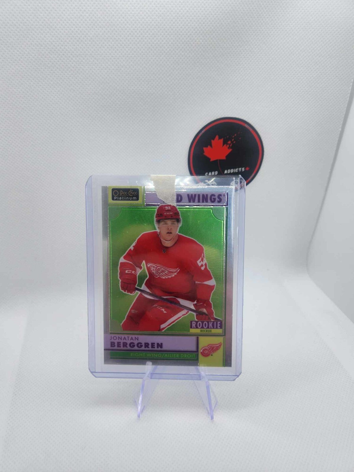 2022-23 OPC Platinum Retro Rainbow Jonatan Berggren Rookie #R-87 Detroit Red