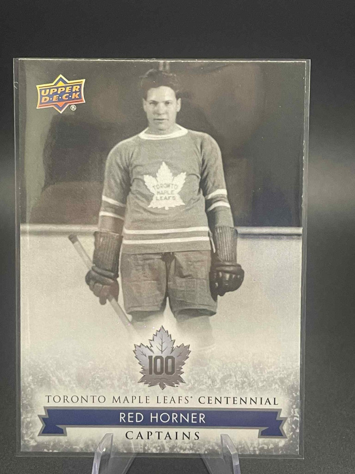 2017-18 UD Maple Leafs Centennial Captains Red Horner #102