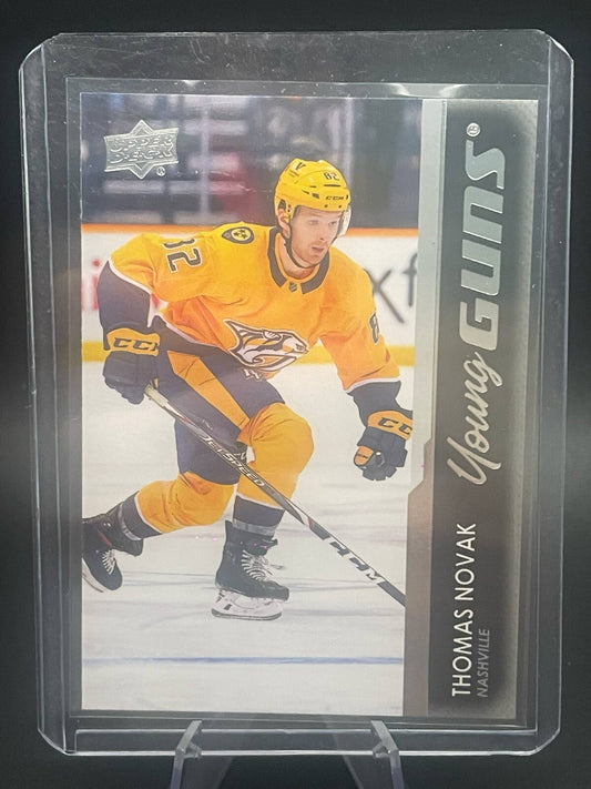 2021-22 Upper Deck Series 2 - Young Guns #476 Thomas Novak (RC)