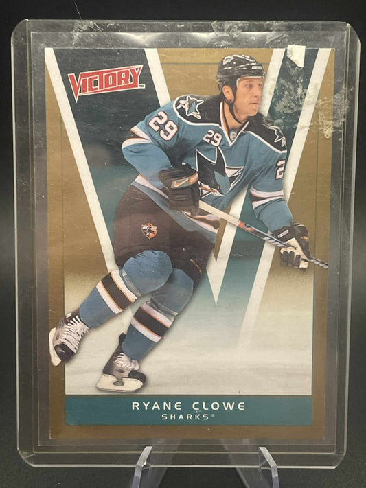 2010-11 Upper Deck Victory Red Ryane Clowe #160 San Jose Sharks GOLD REF I