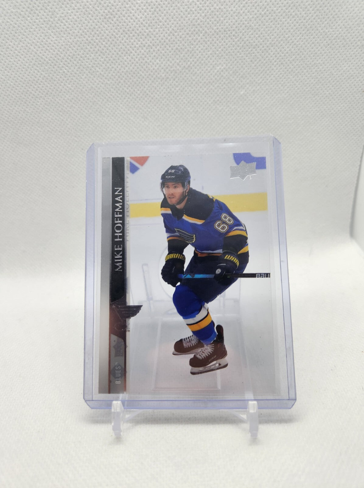 2020-21 Ud Base Clear cut  Mike Hoffman
