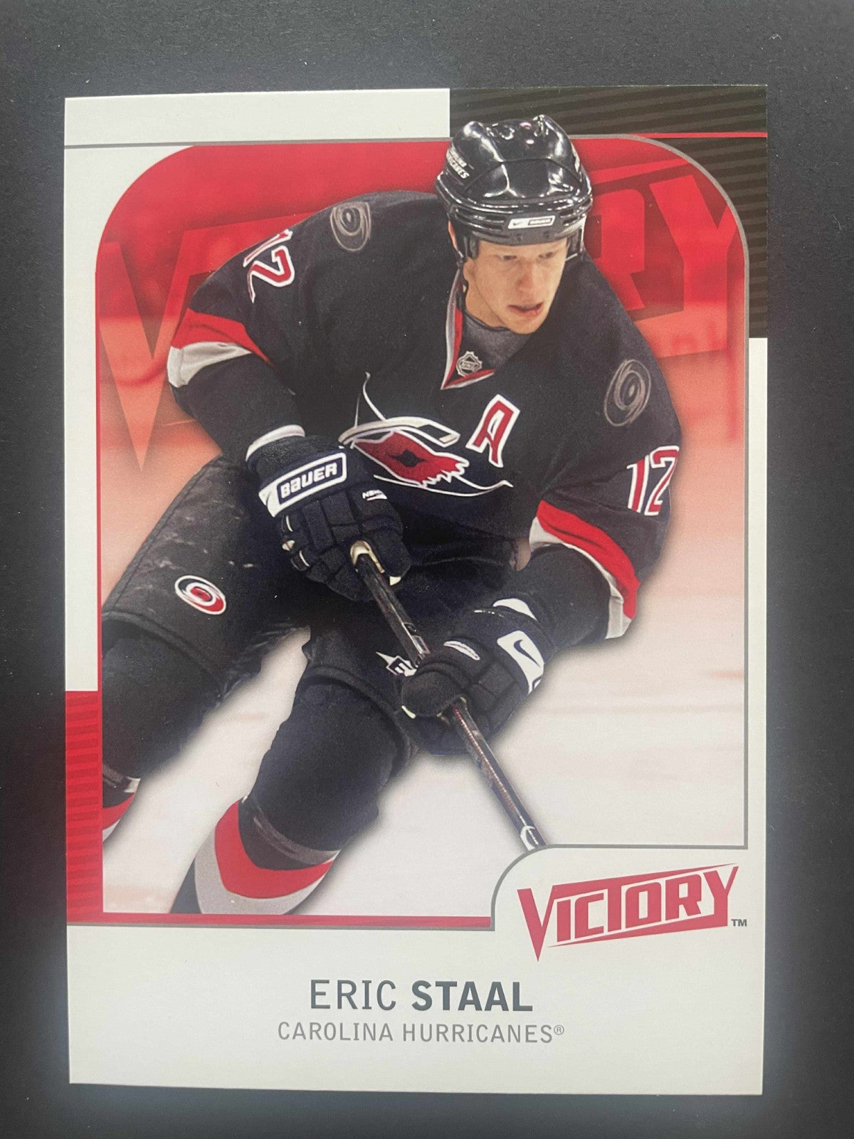2009-10 Upper Deck Victory Hockey Oversized Jumbo Eric Staal #OS8 REF I