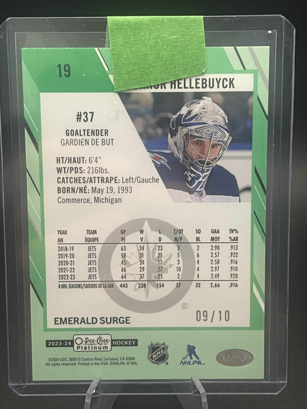 2023-24 O-Pee-Chee Platinum Emerald Surge /10 Connor Hellebuyck #19 RARE SP