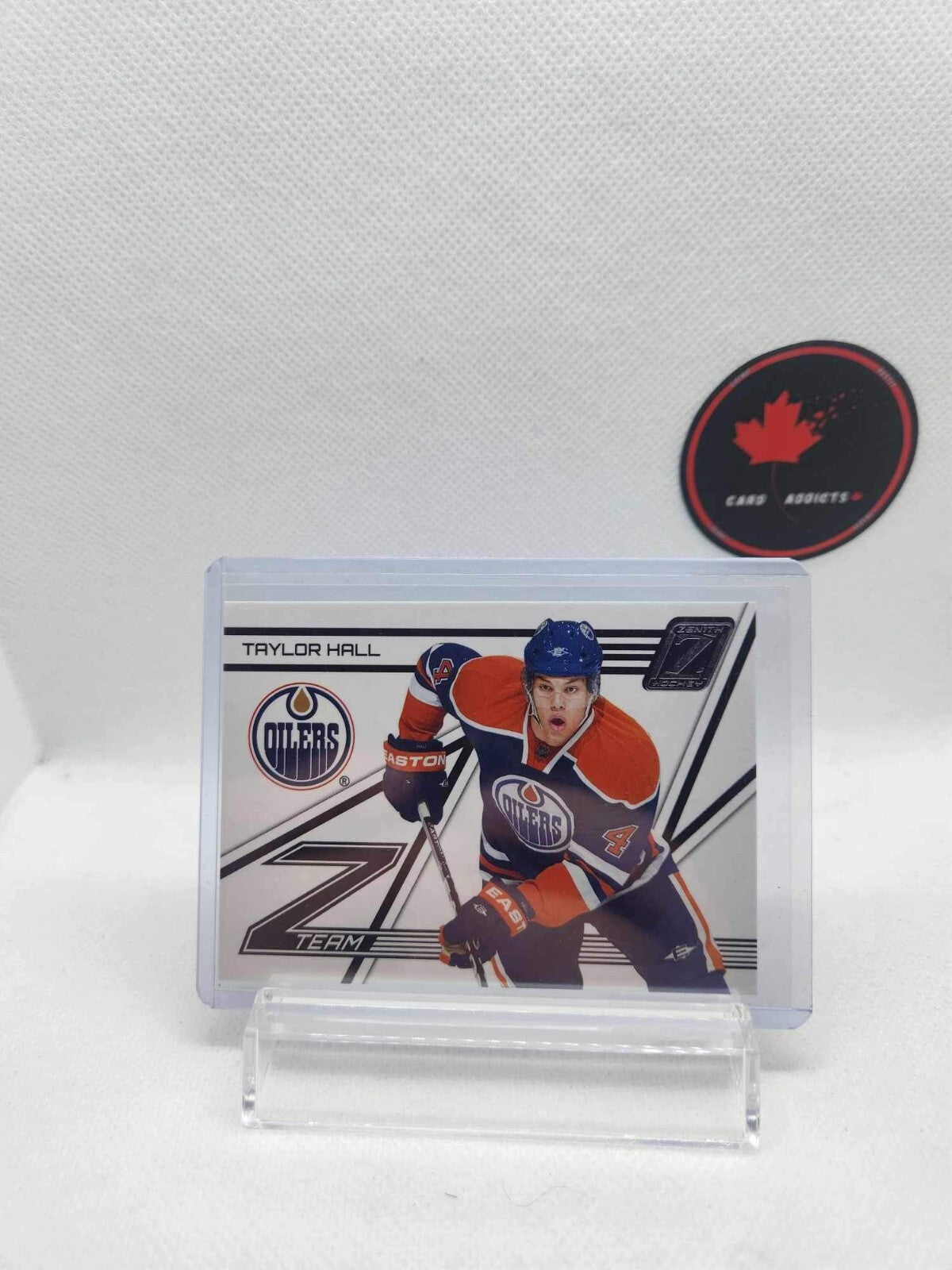 2010-11 Zenith Z-Team 9 Taylor Hall Rookie