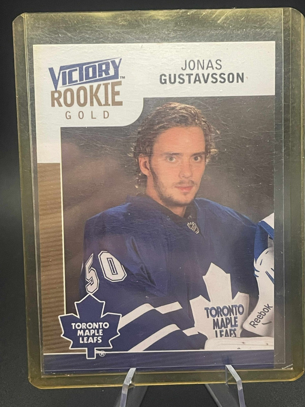2009-10 UD Victory Jonas Gustavsson Gold Rookie Toronto Maple Leafs REF I