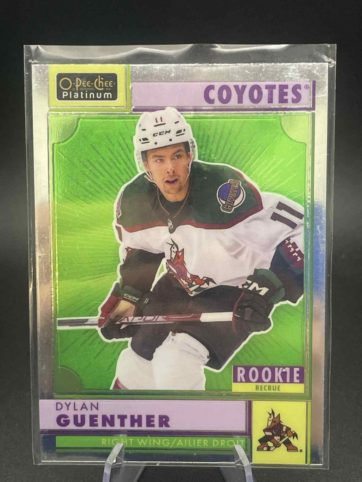 2022-23 O-Pee-Chee Platinum Retro Rookie #R-98 Dylan Guenther REF I