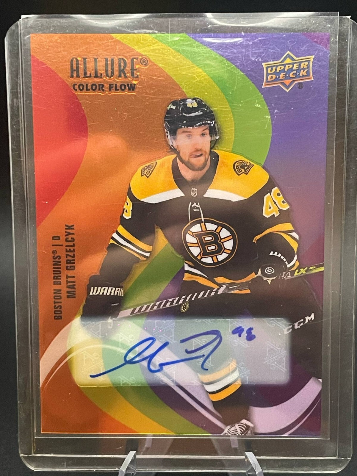 2022-23 Upper Deck Allure Color Flow Full Rainbow Auto Matt Grzelcyk #SF-8 Auto