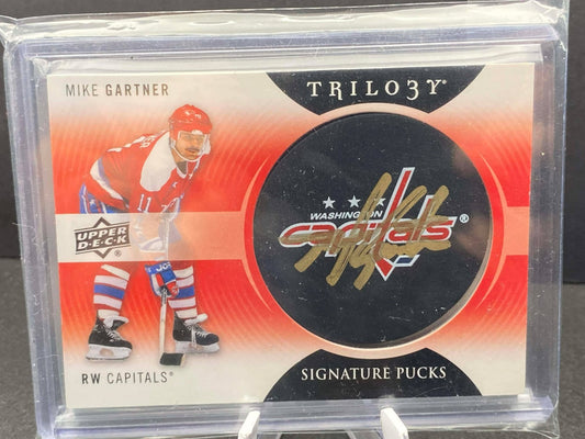 Mike Gartner 2013-14 Upper Deck Gold Trilogy Signature Pucks Primary Logos Auto