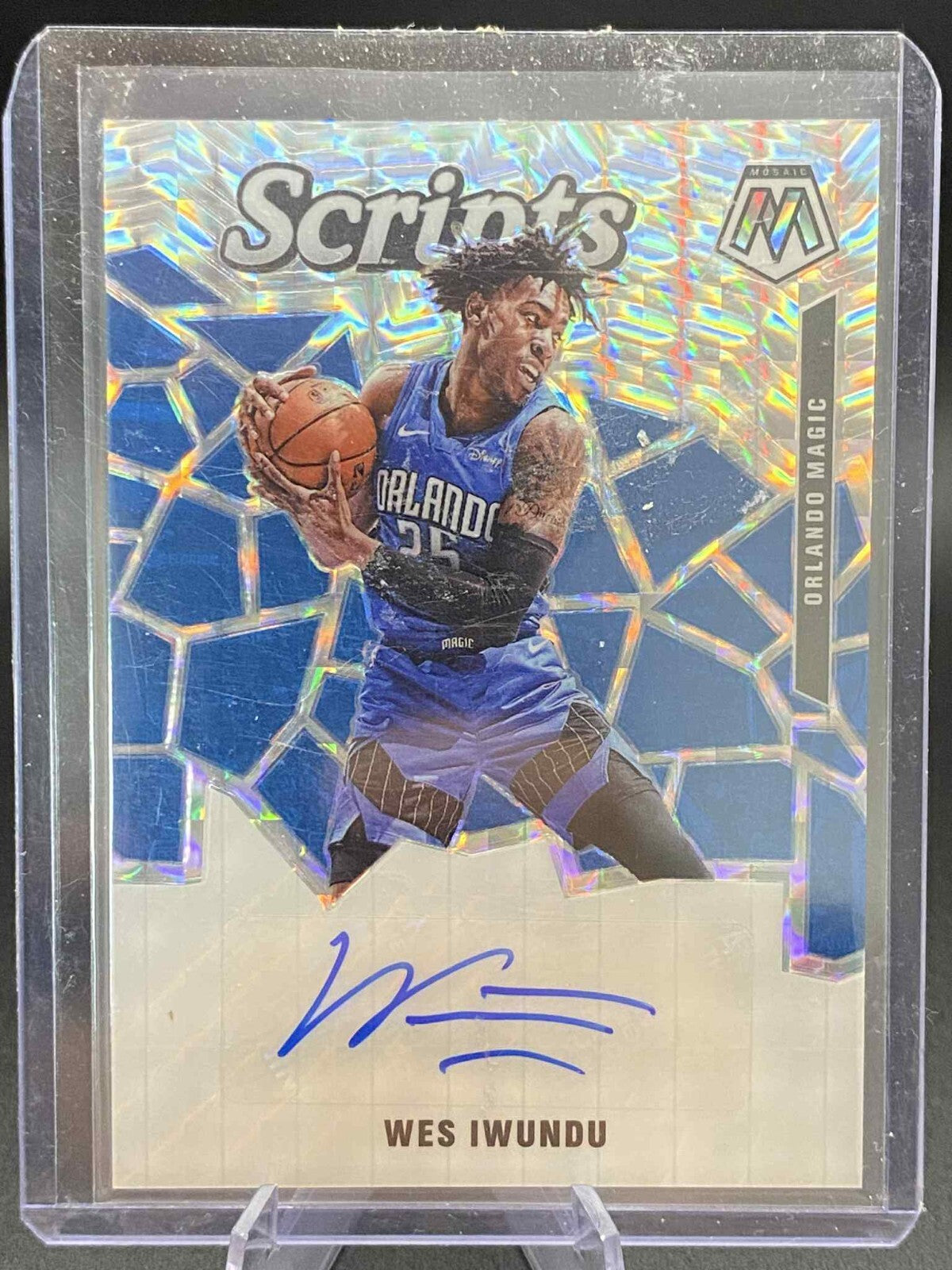 2019-20 Panini Mosaic Scripts Wesley Iwundu Wes Iwundu #SC-WIW Auto