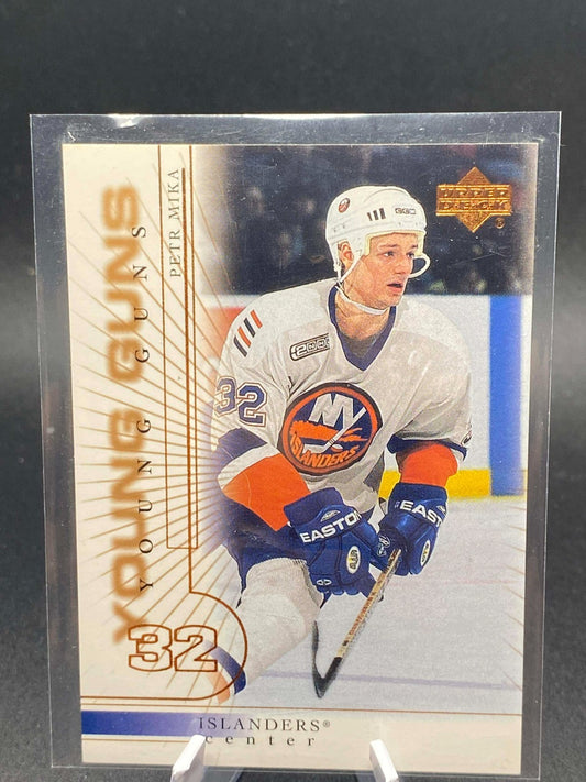 2000-01 Upper Deck Hockey PETR MIKA #190 YOUNG GUNS ROOKIE
