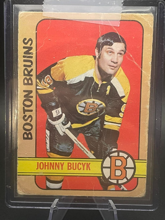 1972-72 O-Pee-Chee card #1 Johnny Bucyk REF I