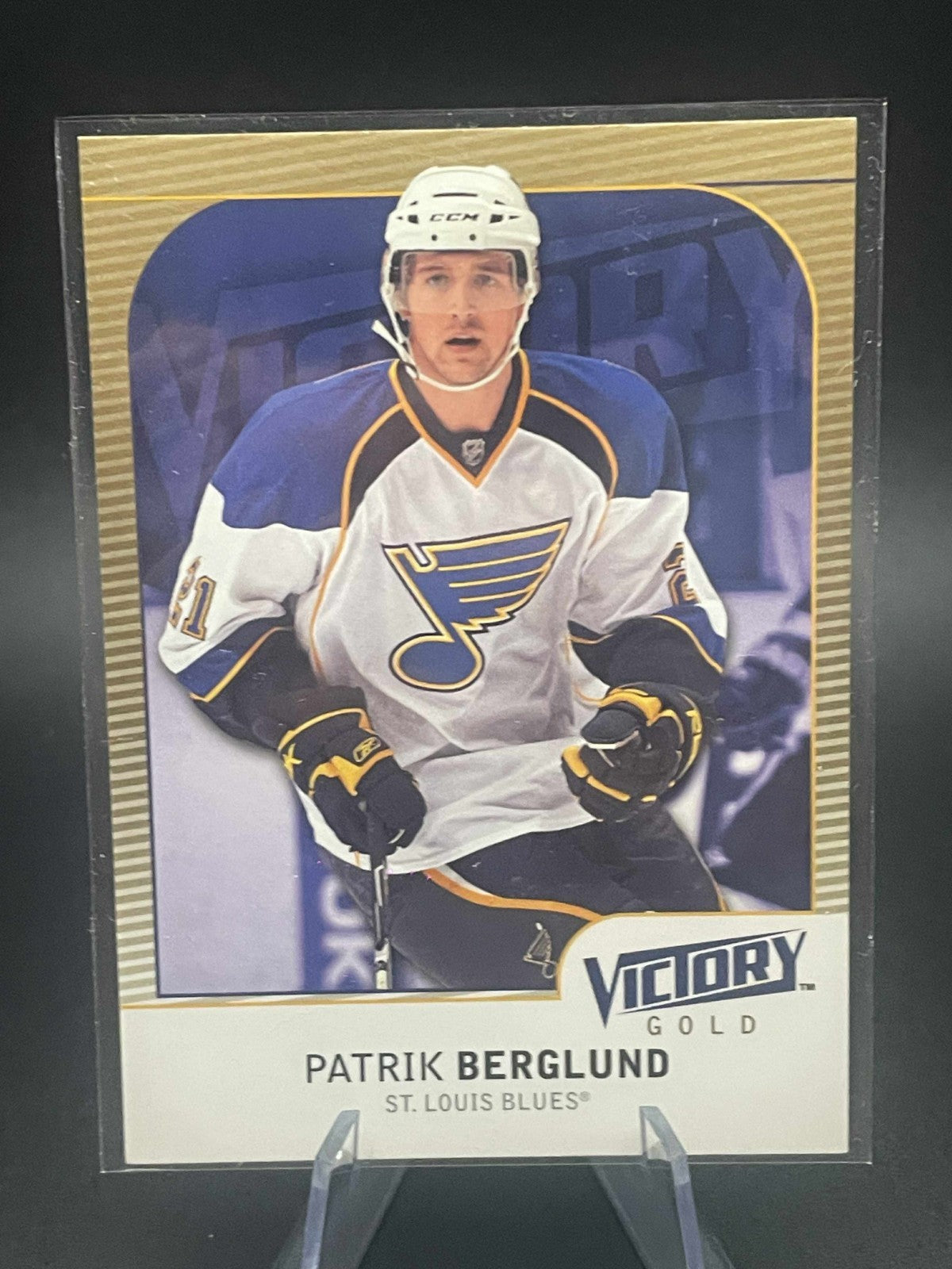 2009-10 Upper Deck Victory Gold Patrik Berglund #171 REF I