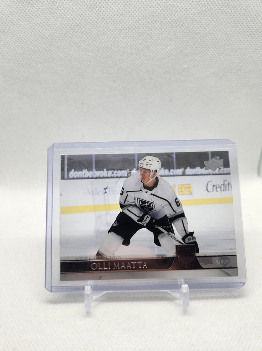 2020-21 Ud Base Clear Olli Maatta