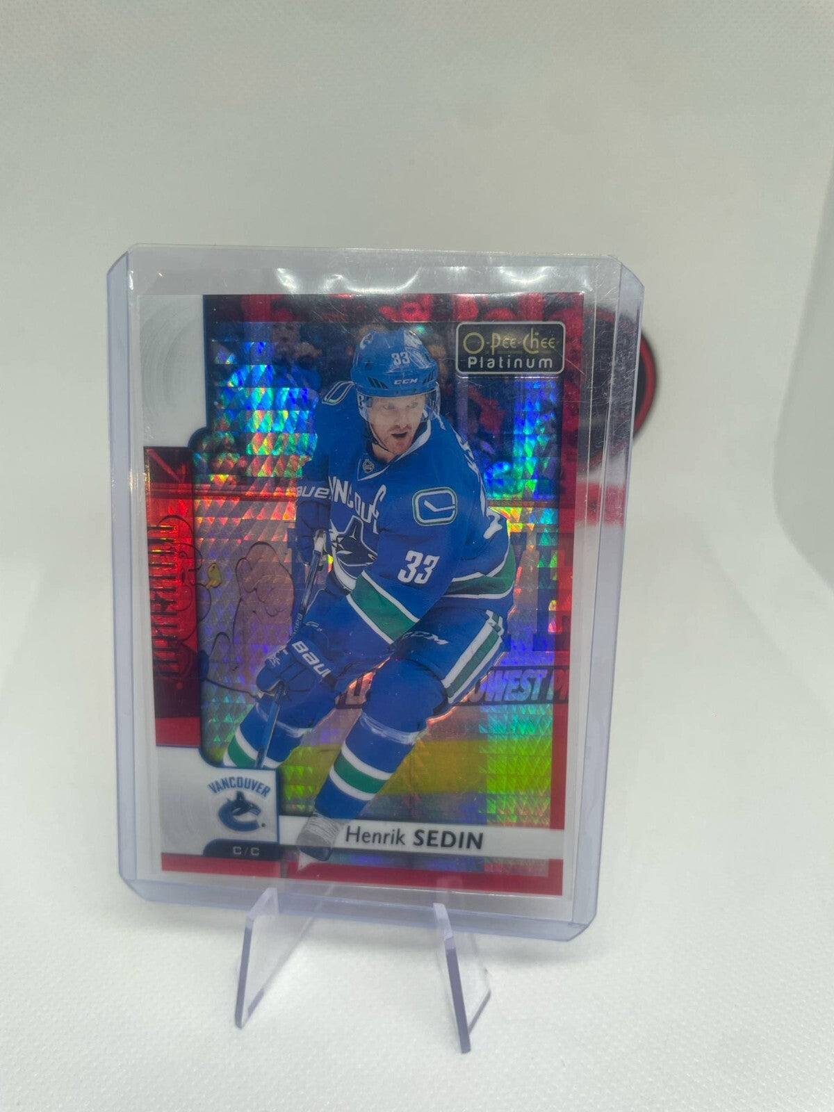2017-18 O-Pee-Chee Platinum Henrik Sedin Red Prism #/199