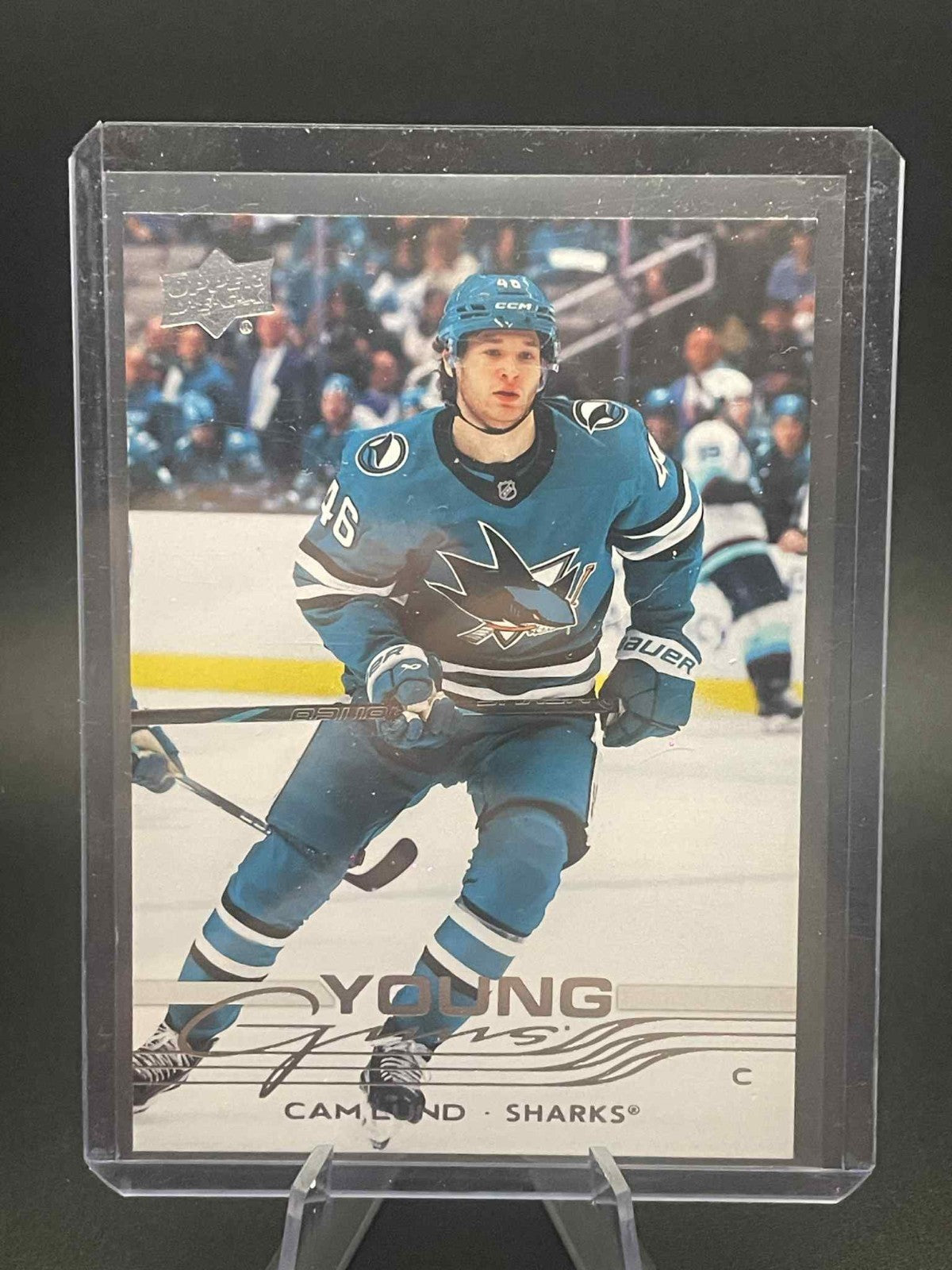 2025-26 Upper Deck Series 1 Young Guns #242 Cam Lund