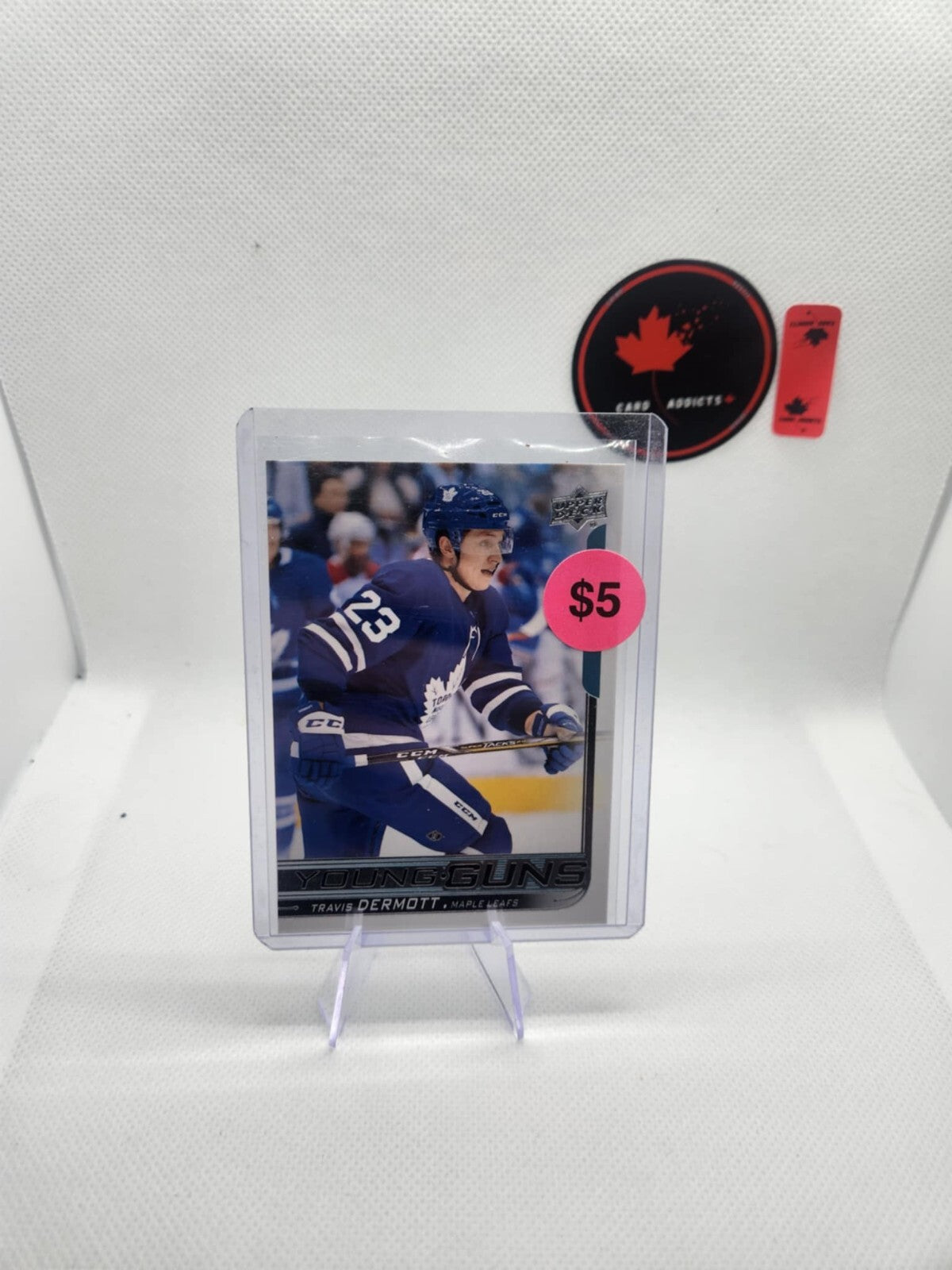 2018-19 Travis Dermott Upper Deck Young Guns Rookie Card #228