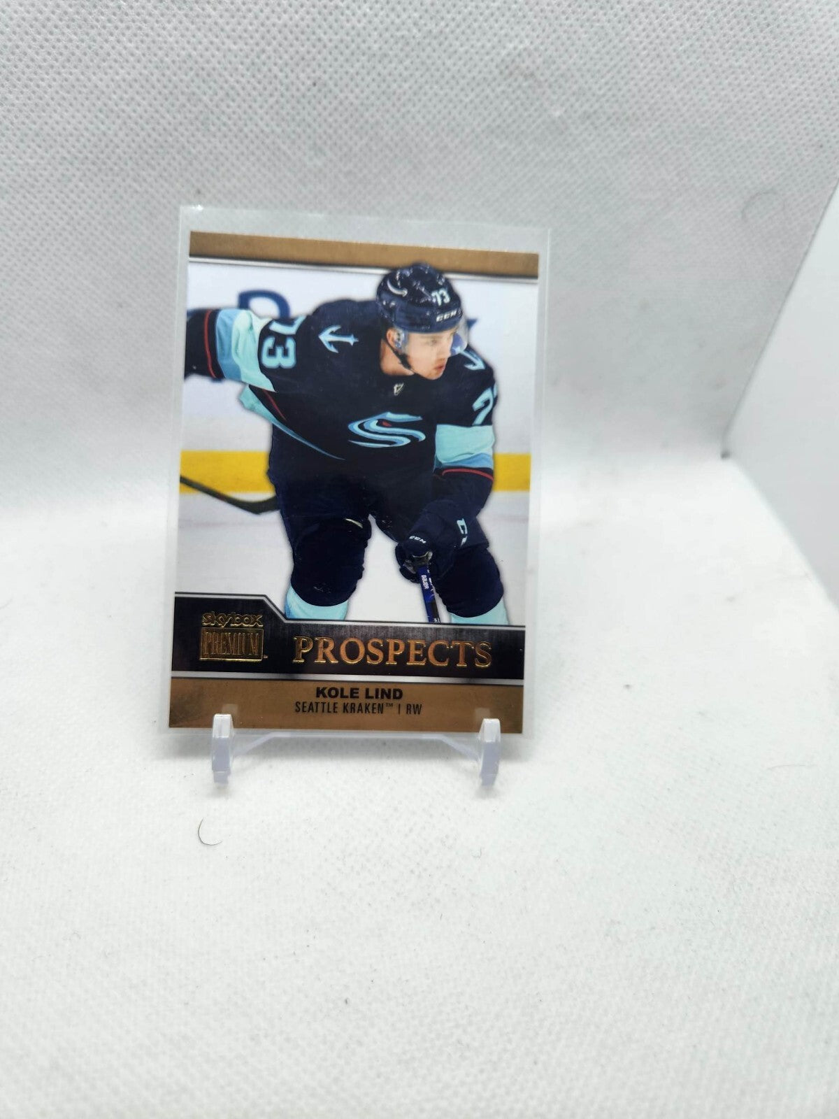 Kole lind premium prospects 2021-22 metal universe-skybox