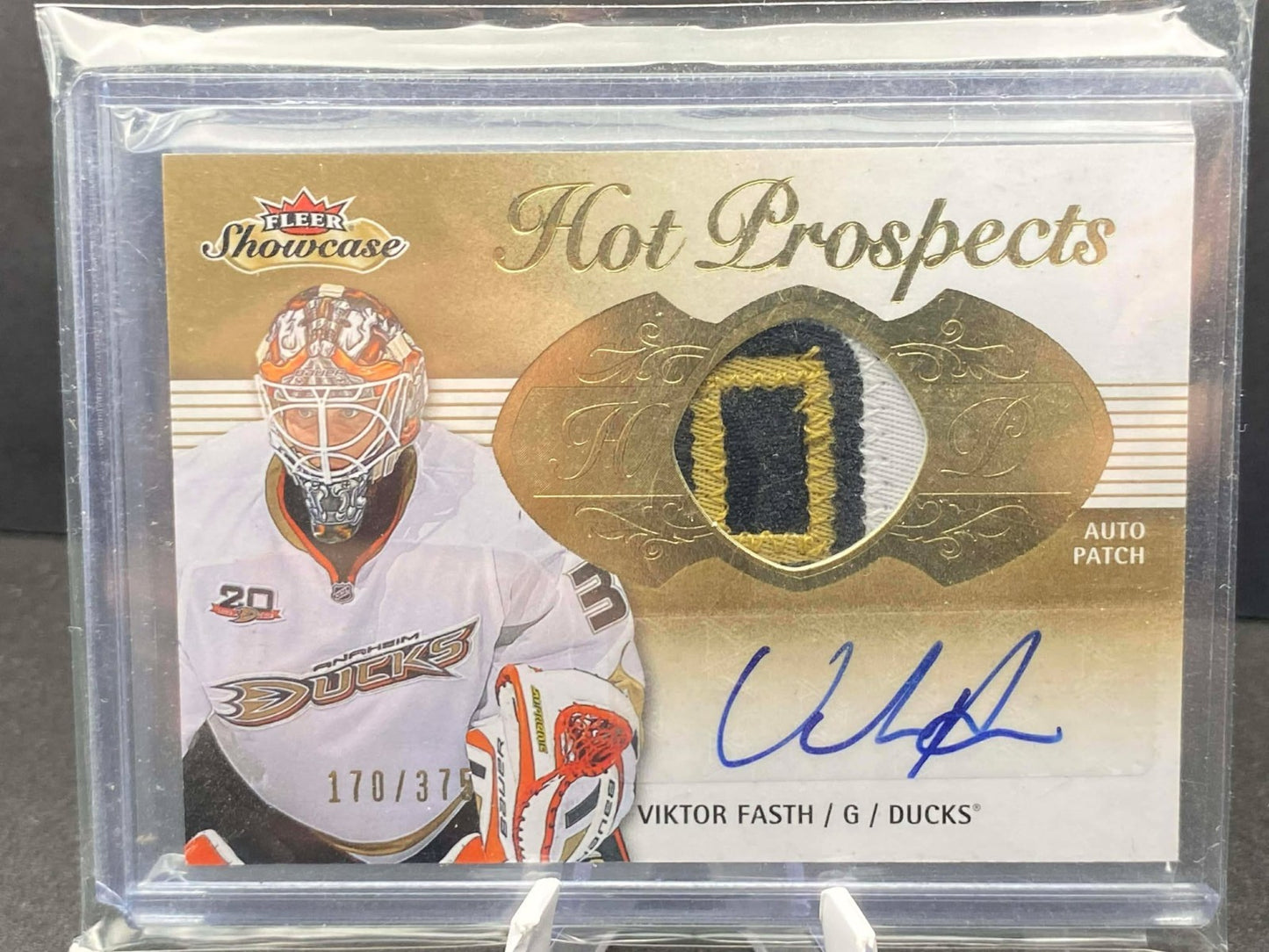 2013-14 Viktor Fasth Fleer Showcase Hot Prospects Rookie Jersey Auto 3-Clr /375